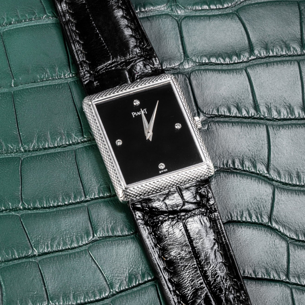 black-alligator-leather-strap-for-piaget-protocole-watch.png