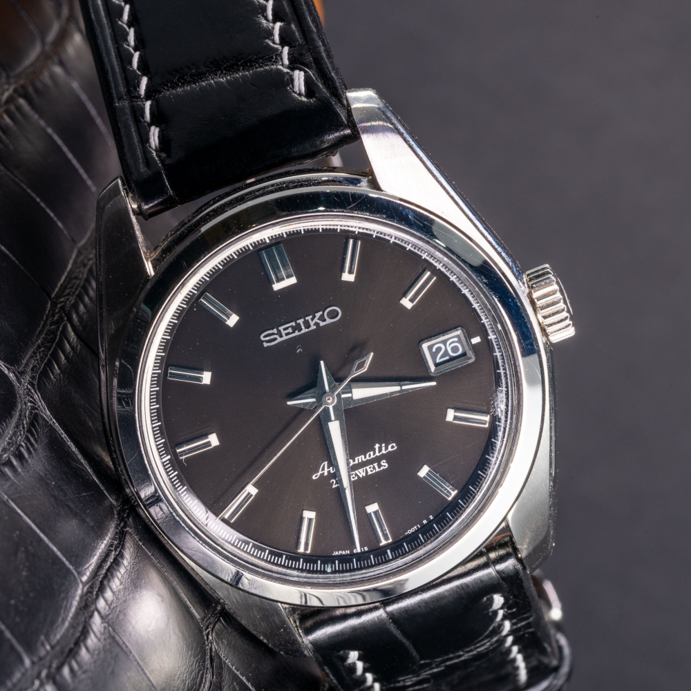 black-alligator-leather-strap-for-seiko-23-jewels-watch.png