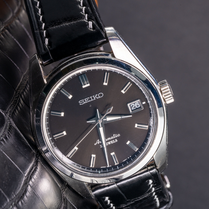 black-alligator-leather-strap-for-seiko-23-jewels-watch.png