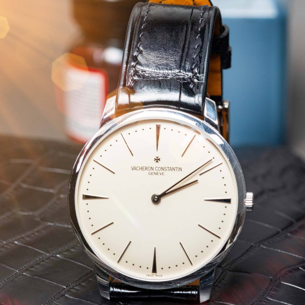 black-alligator-leather-strap-for-vacheron-constantin-patrimony-81180-on-watch.png