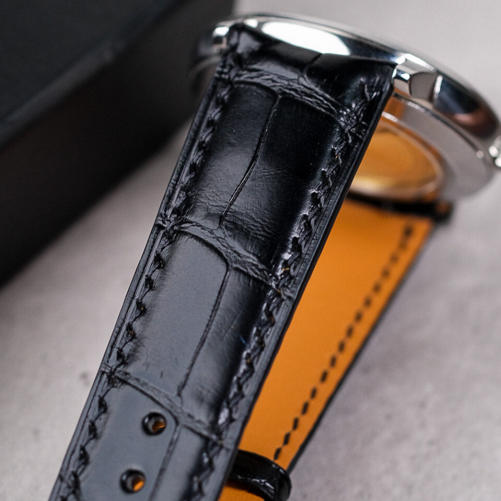 black-alligator-leather-strap-for-vacheron-constantin-patrimony-85180-detail.png