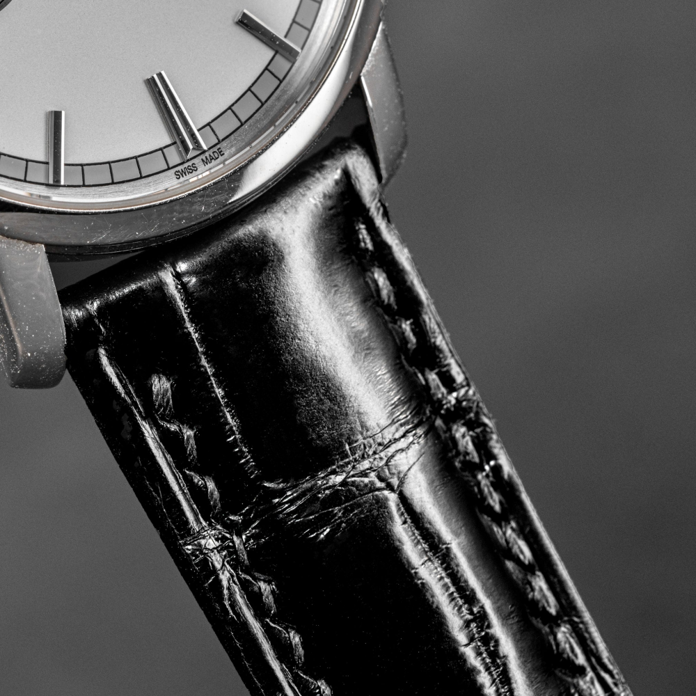 black-alligator-leather-strap-for-vacheron-constantin-patrimony-lug.png
