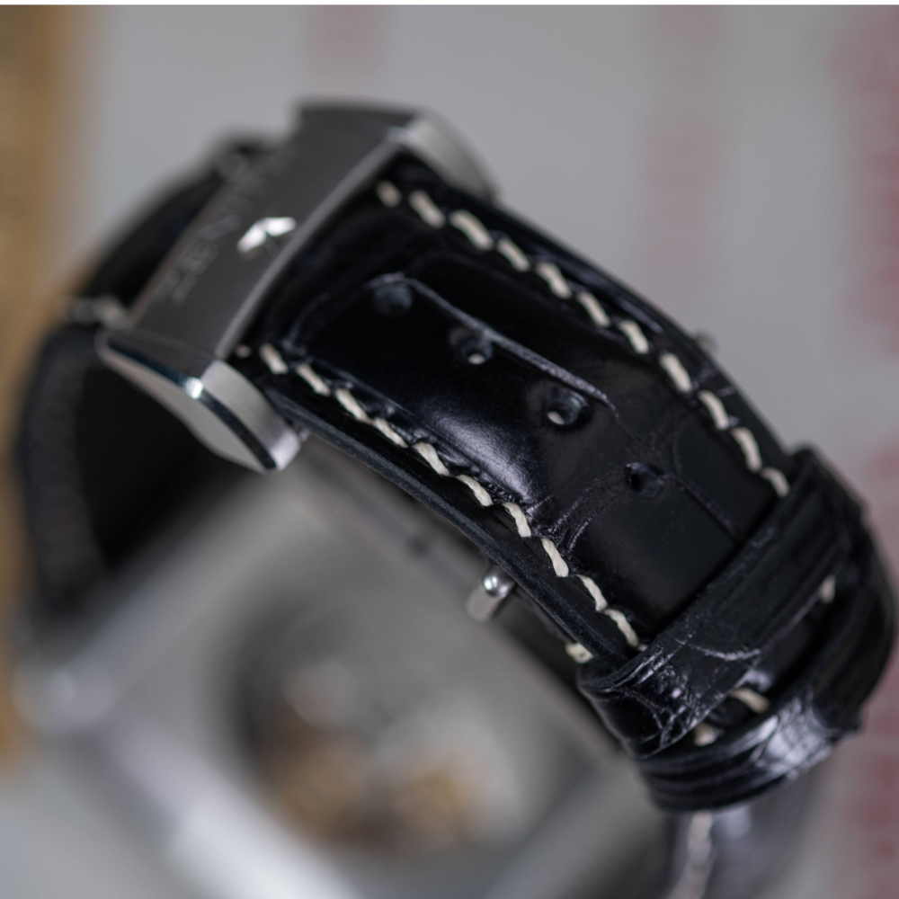 black-alligator-leather-strap-for-zenith--port-royal-open-detail.png