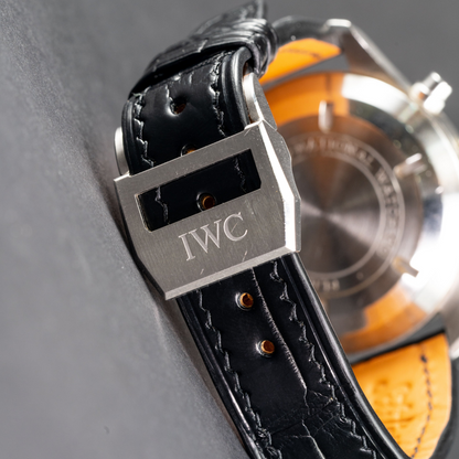 black-alligator-leather-watch-strap-for-IWC-pilot-chronograph-lining.png