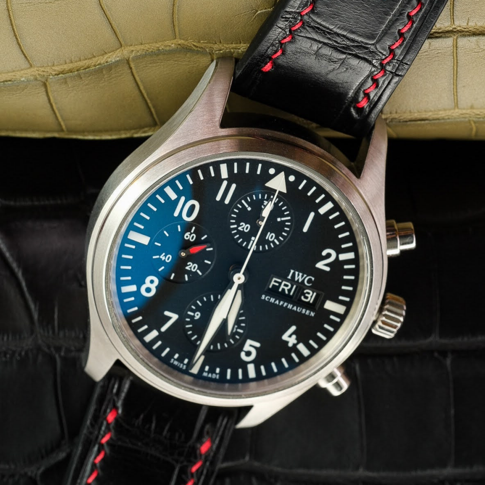 black-alligator-leather-watch-strap-for-IWC-pilot-red-stiching.png