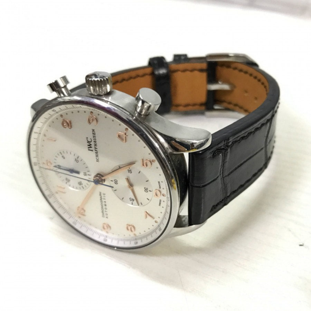 black-alligator-leather-watch-strap-for-IWC-portugieser-chronograph-on-watch.png