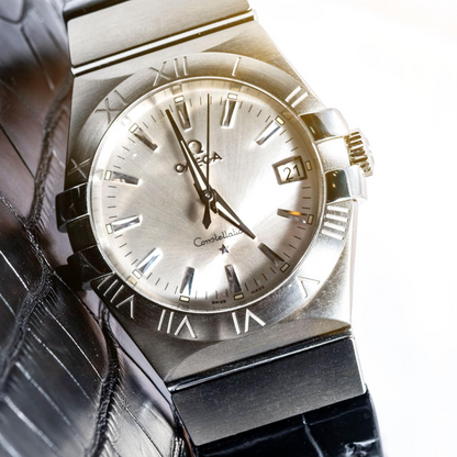 black-alligator-leather-watch-strap-for-omega-constellation.png