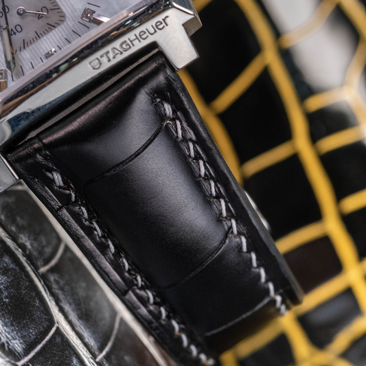 black-alligator-leather-watch-strap-for-tag-heuer-monaco-detail.png