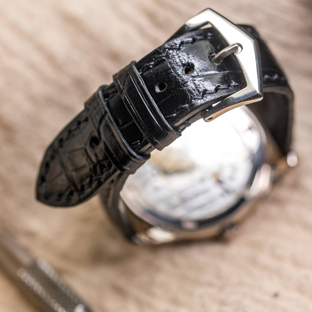 black-alligator-strap-for-Patek-Philippe-Calatrava-5026g-bakside.png