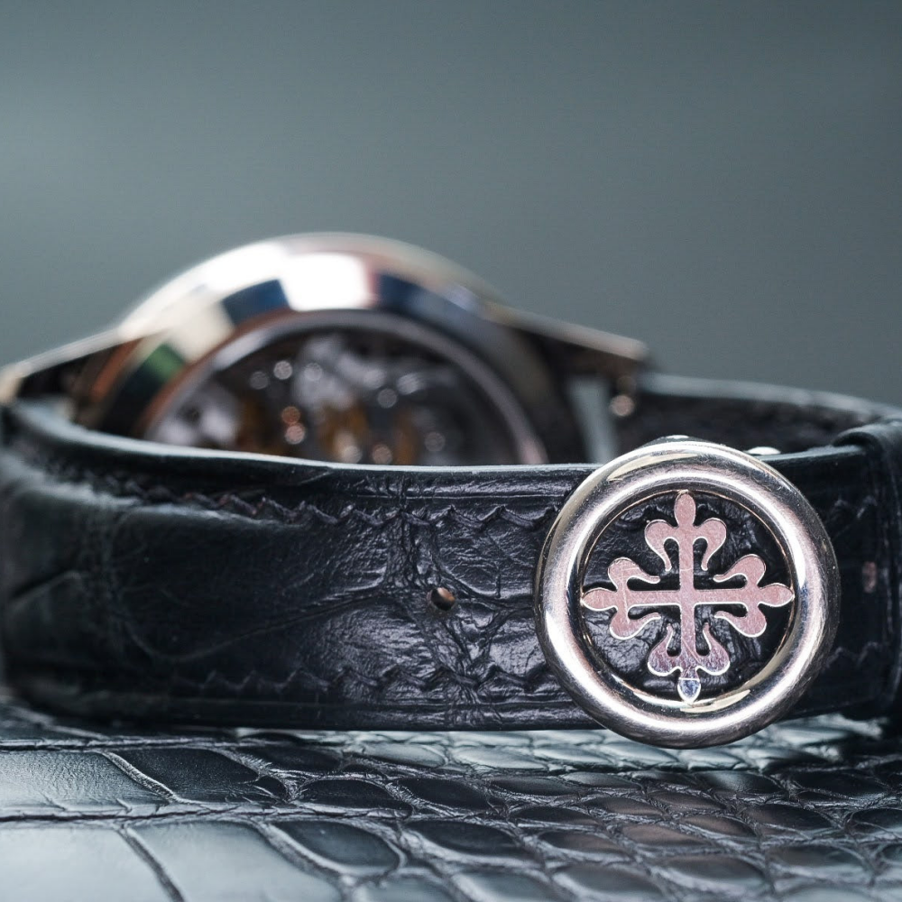 black-alligator-strap-for-patek-philippe-complications-5172g-backside.png