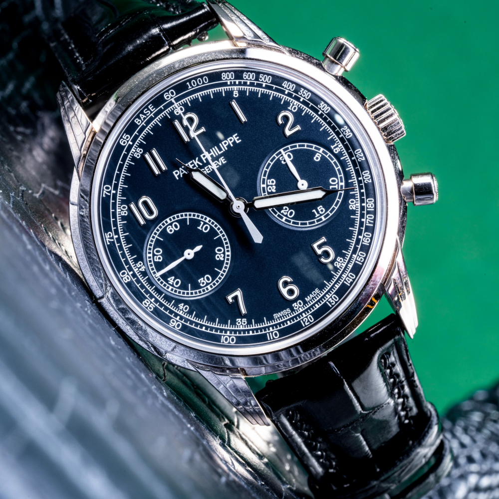 black-alligator-strap-for-patek-philippe-complications-white-gold-blue-dial-5172g.png