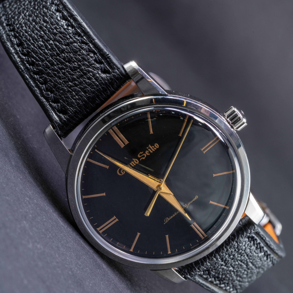 black-chevre-leather-strap-for-grand-seiko-elegance-weatch.png