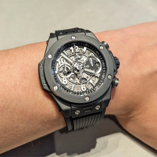 black-click-rubber-strap-for-hublot-big-bang-unico-on-hand.png