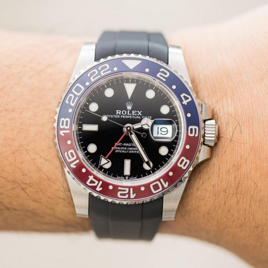 black-deployant-rubber-strap-for-rolex-GMT-Master-II-onhand.png