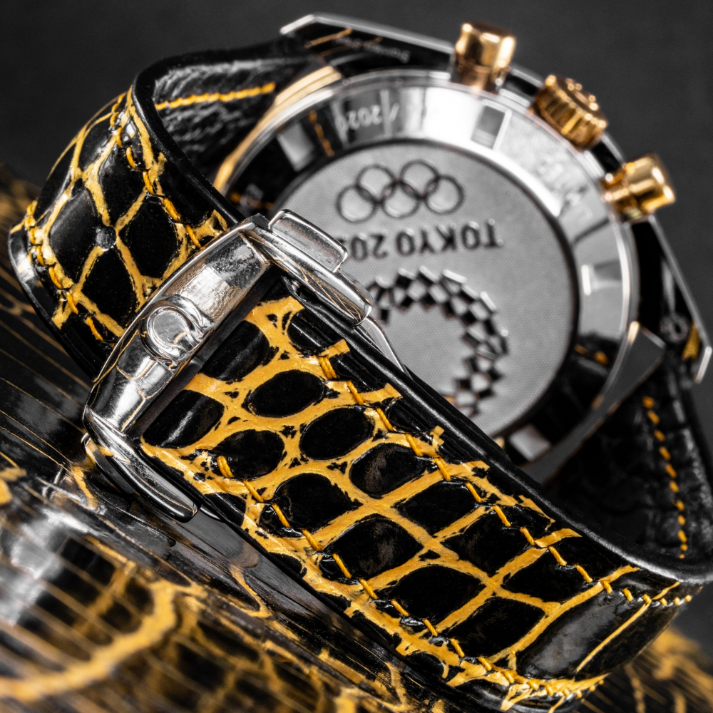 black-gold-alligator-leather-strap-for-omega-speedmaster-backside.png