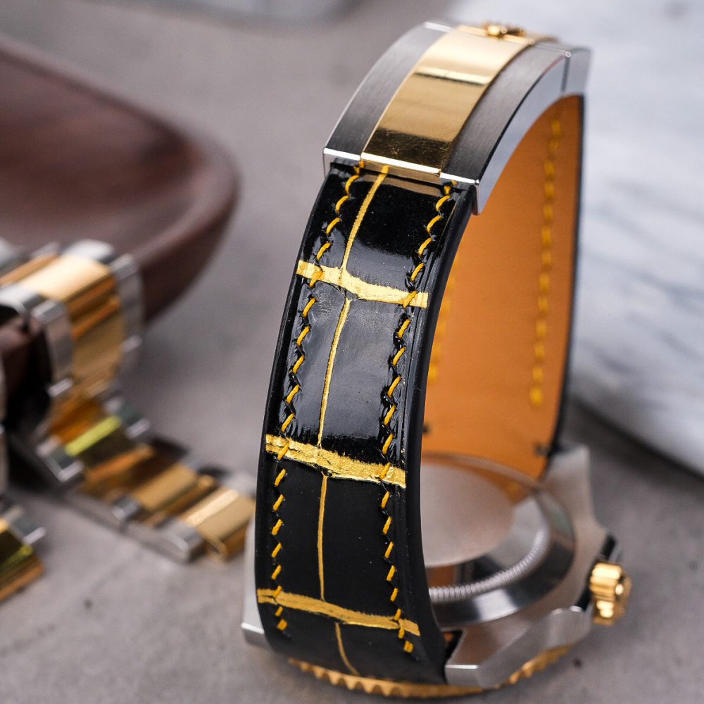 black-gold-alligator-leather-strap-for-rolex-submariner-40mm-yellow-gold-stitching-backside.png