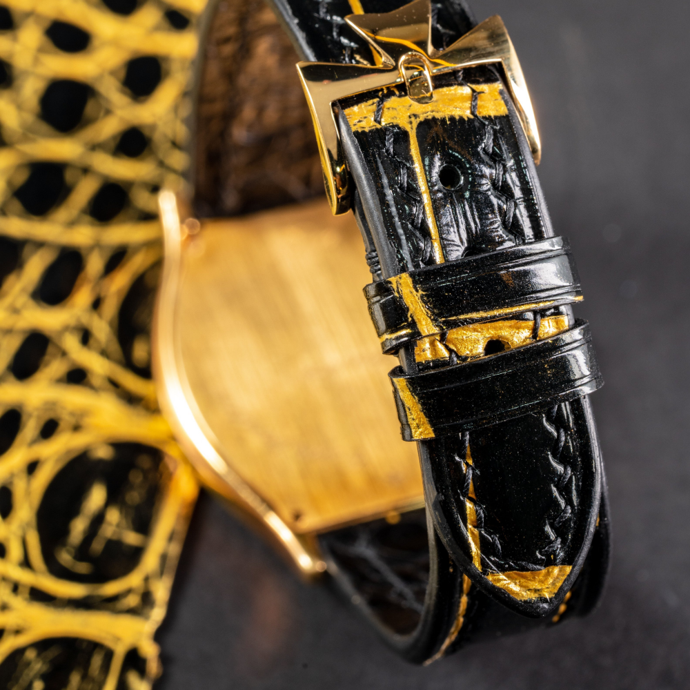 black-gold-alligator-leather-strap-for-vacheron-constantin-tonneau-backside.png