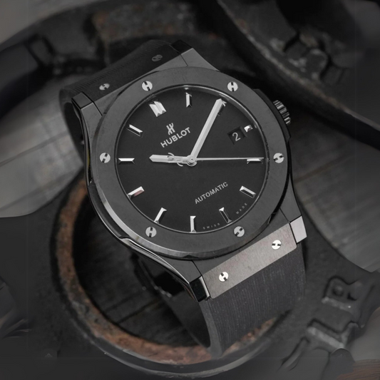 black-rubber-strap-for-hublot-classic-fusion-on-watch.png