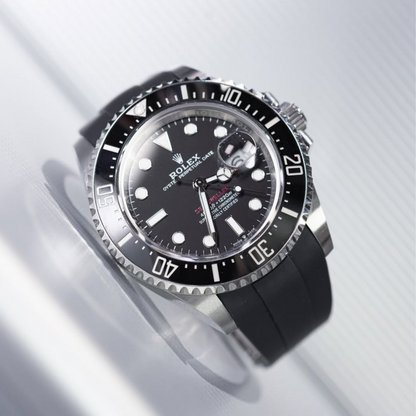 black-rubber-strap-for-rolex-sea-dweller-on-Watch.png