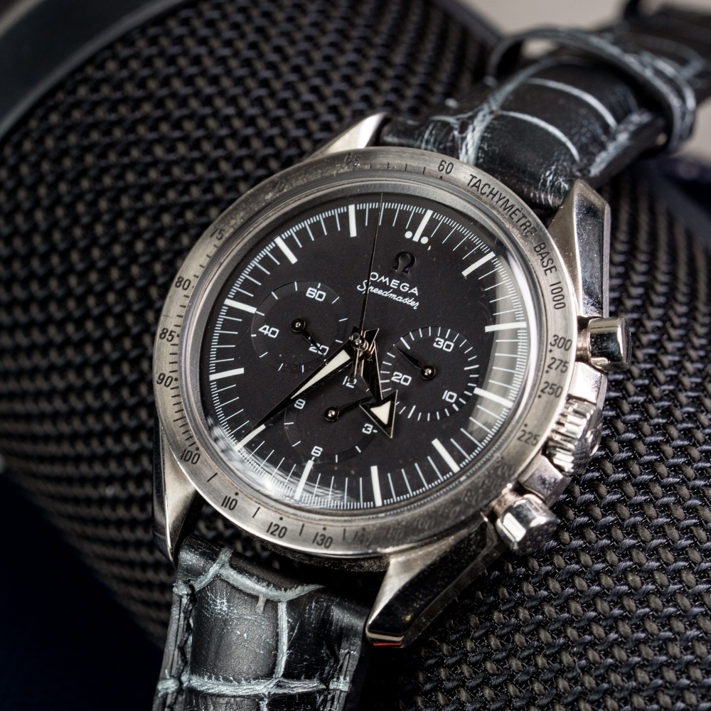 black-silver-alligator-alligator-leather-strap-for-omega-speedmaster.png