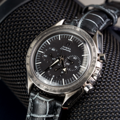 black-silver-alligator-alligator-leather-strap-for-omega-speedmaster.png