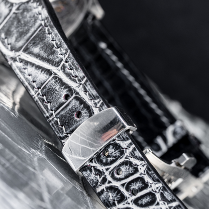black-silver-alligator-leather-strap-for-breitling-navitimer-b01-buckle.png