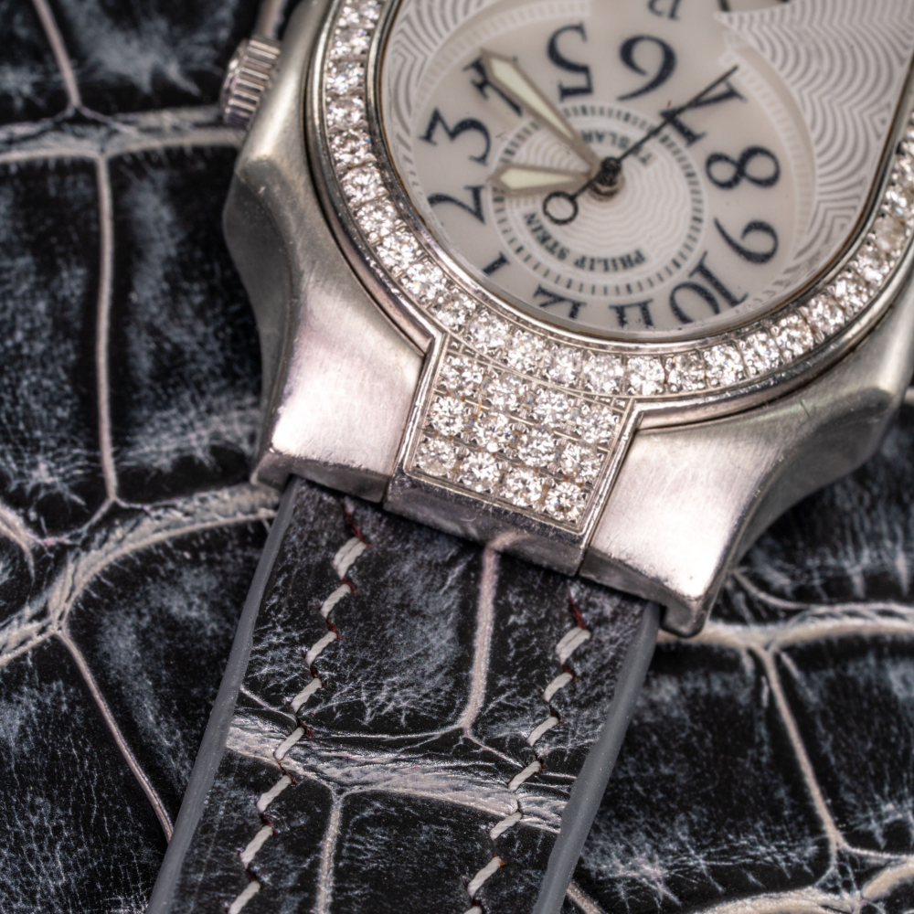 black-silver-alligator-leather-strap-for-philip-stein-signature-dual-time-lug.png