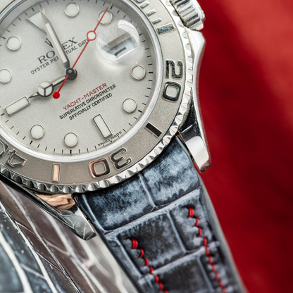 black-silver-alligator-leather-strap-for-rolex-yacht-master-40mm-detail.png