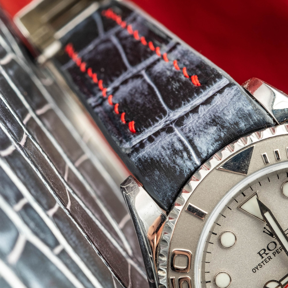black-silver-alligator-leather-strap-for-rolex-yacht-master-40mm-lug.png