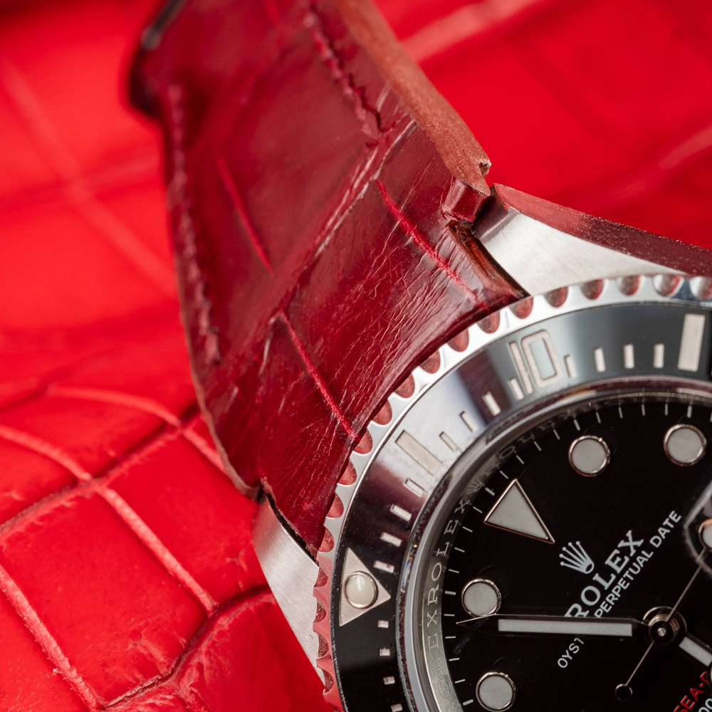 blood-red--alligator-leather-watch-strap-for-Rolex-Sea-Dweller-lug.png
