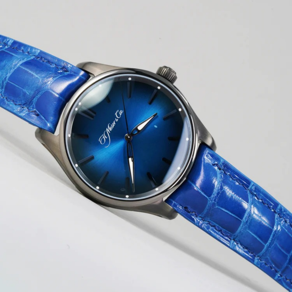 blue-alligator-leather-strap-for-h-moser-cie-pioneer-centre-seconds.png