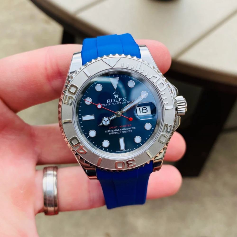 blue-rubber-strap-for-rolex-yacht-master-on-watch.png