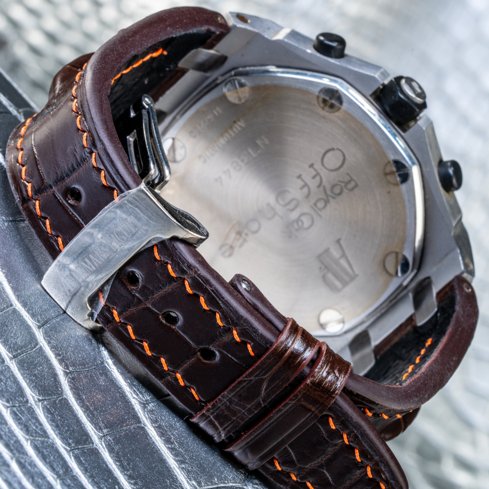 brown-alligator-leather-strap-for-ap-royal-oak-shore-42mm-with-orange-stitching-bakside.png