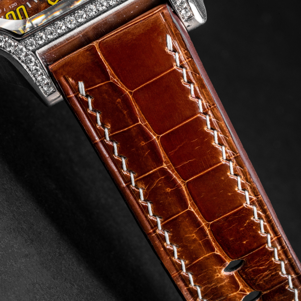 brown-alligator-leather-strap-for-delacour-bichrono-detail.png