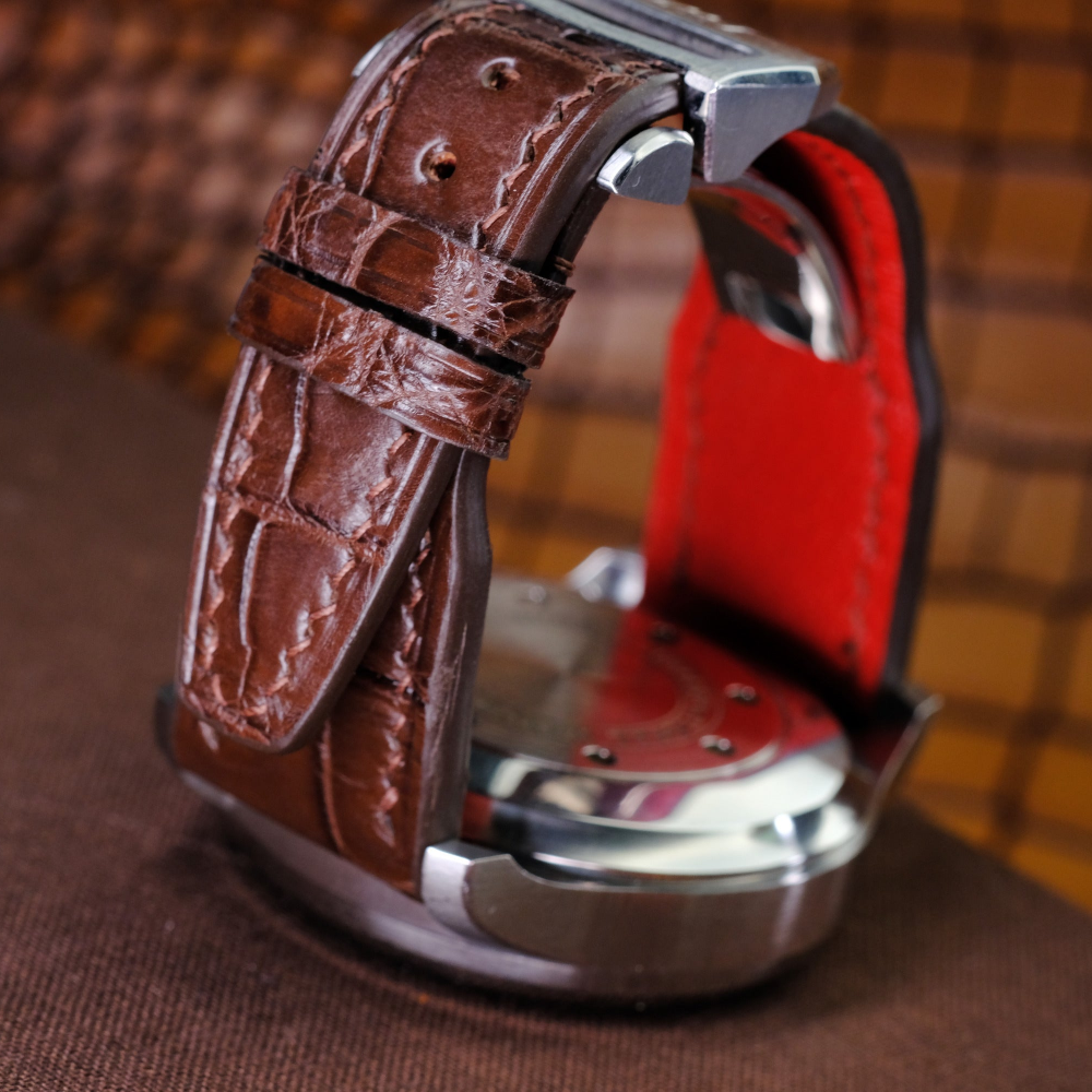 brown-alligator-leather-strap-for-iwc-big-pilot-detail.png