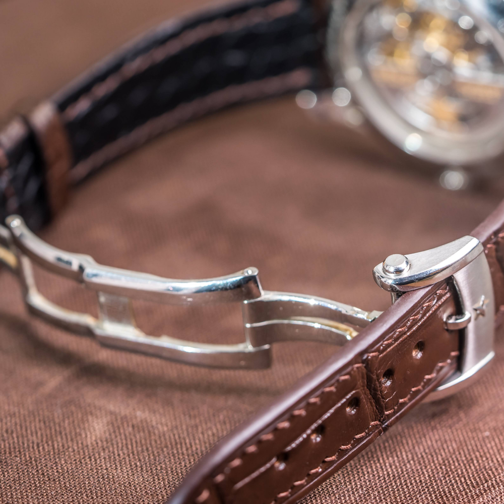 brown-alligator-leather-strap-for-zenith-winsor-buckle.png