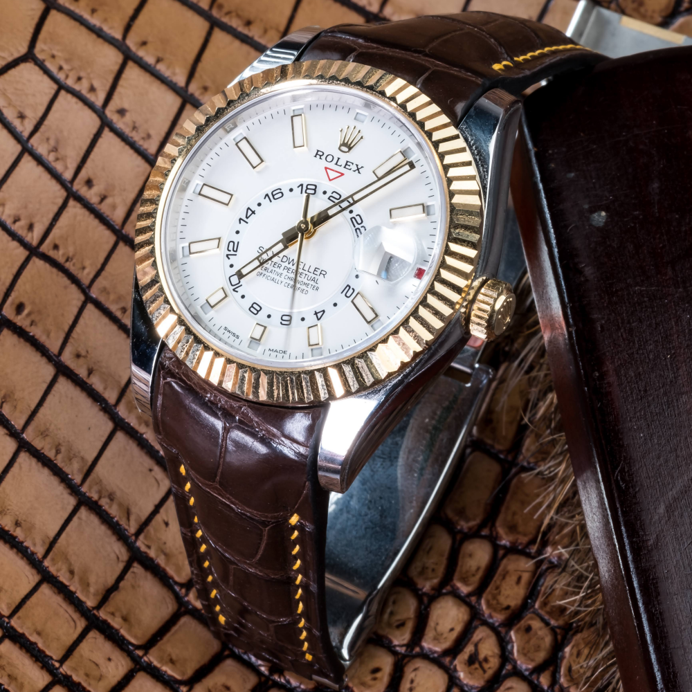 brown-alligator-leather-watch-strap-for-Rolex-Sky-dweller.png
