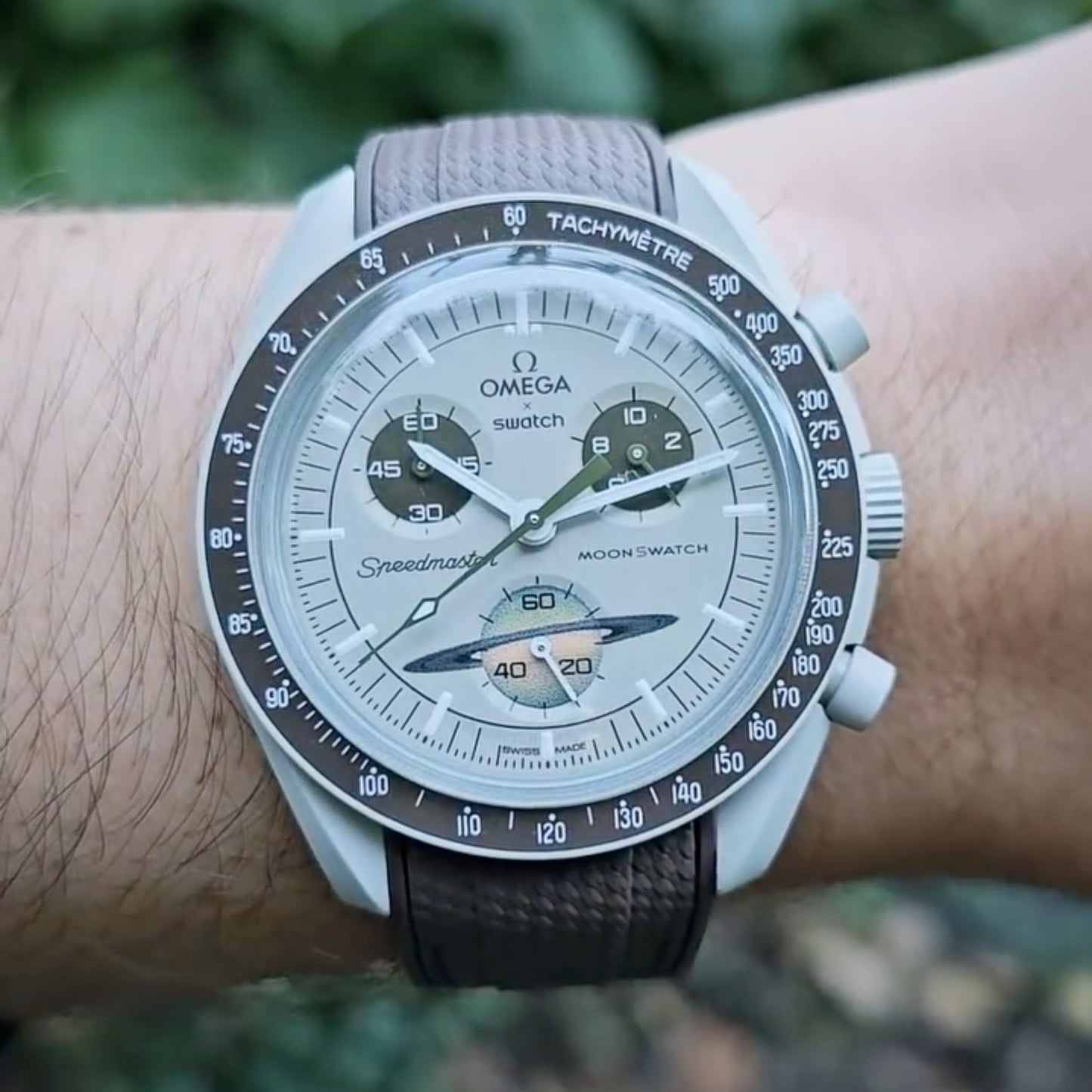 brown-rubber-strap-for-omega-x-swatch-moonswatch-mission-to-Saturn-on-hand.jpg