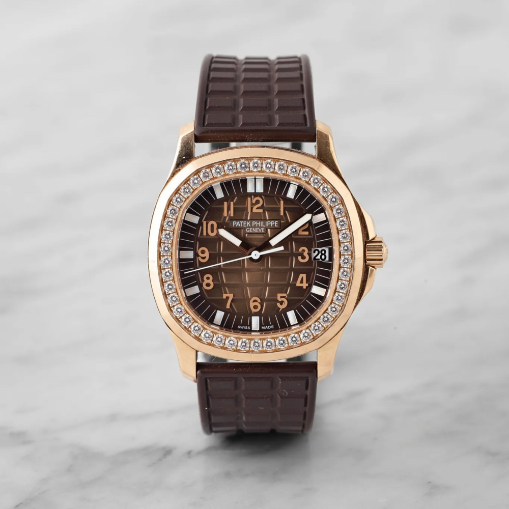 brown-rubber-strap-for-patek-philippe-aquanaut-5067a-on-watch.png