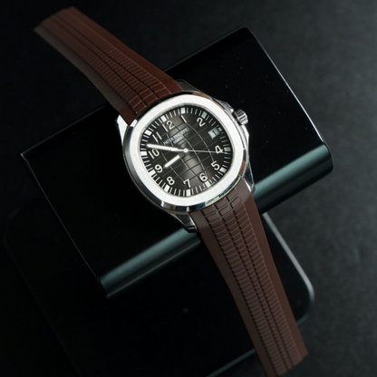 brown-rubber-strap-for-patek-philippe-aquanaut-on-watch.png