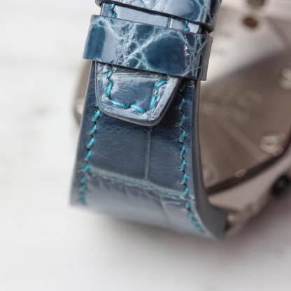 cerulean-blue-alligator-leather-strap-for-ap-royal-oak-shore-42mm-stitching.png