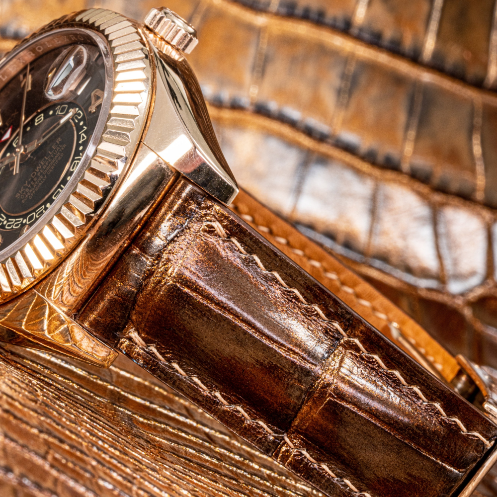 champagne-rosegold-alligator-leather-strap-for-rolex-sky-dweller-stitching.png
