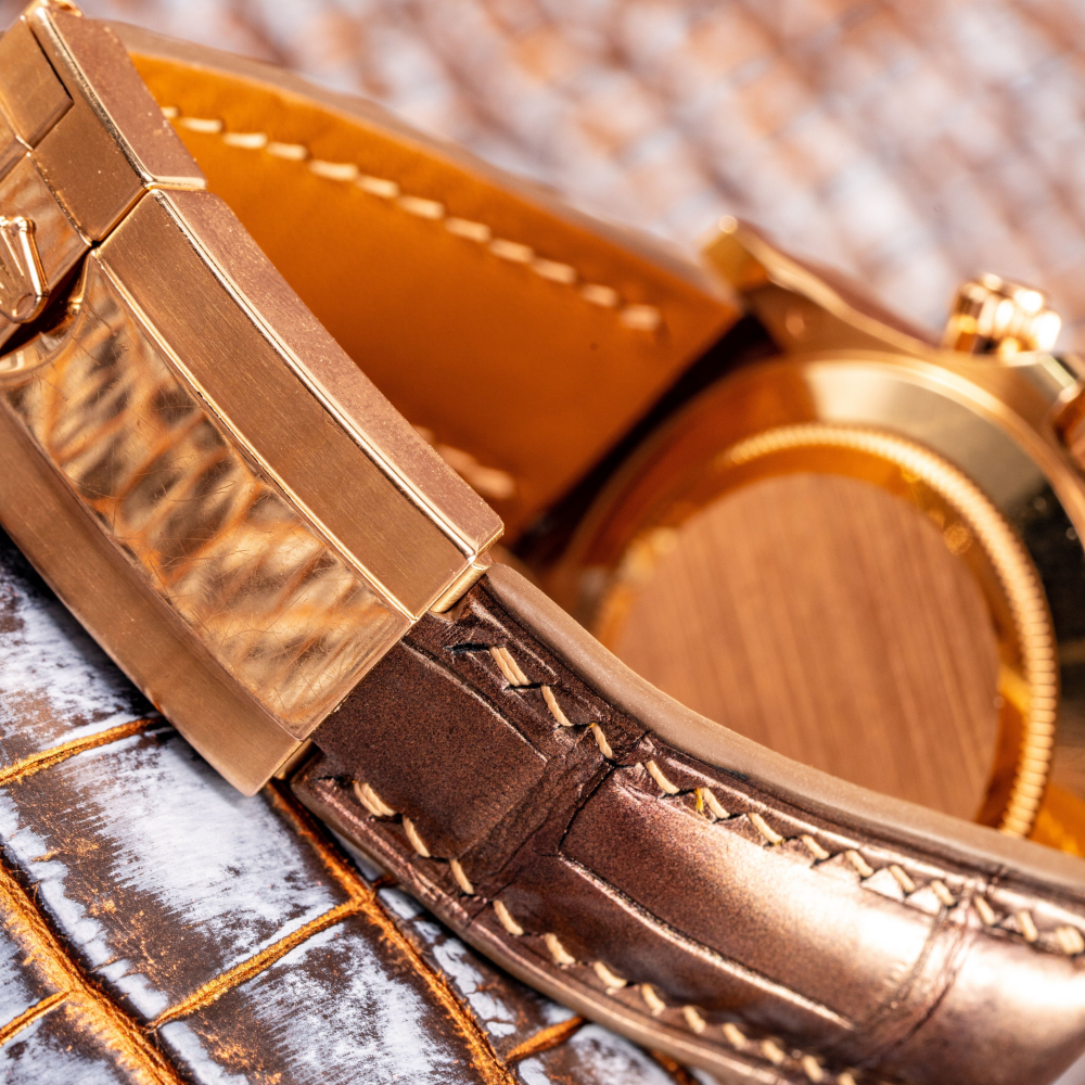 champange-gold-alligator-strap-for-rolex-daytona-backside.png