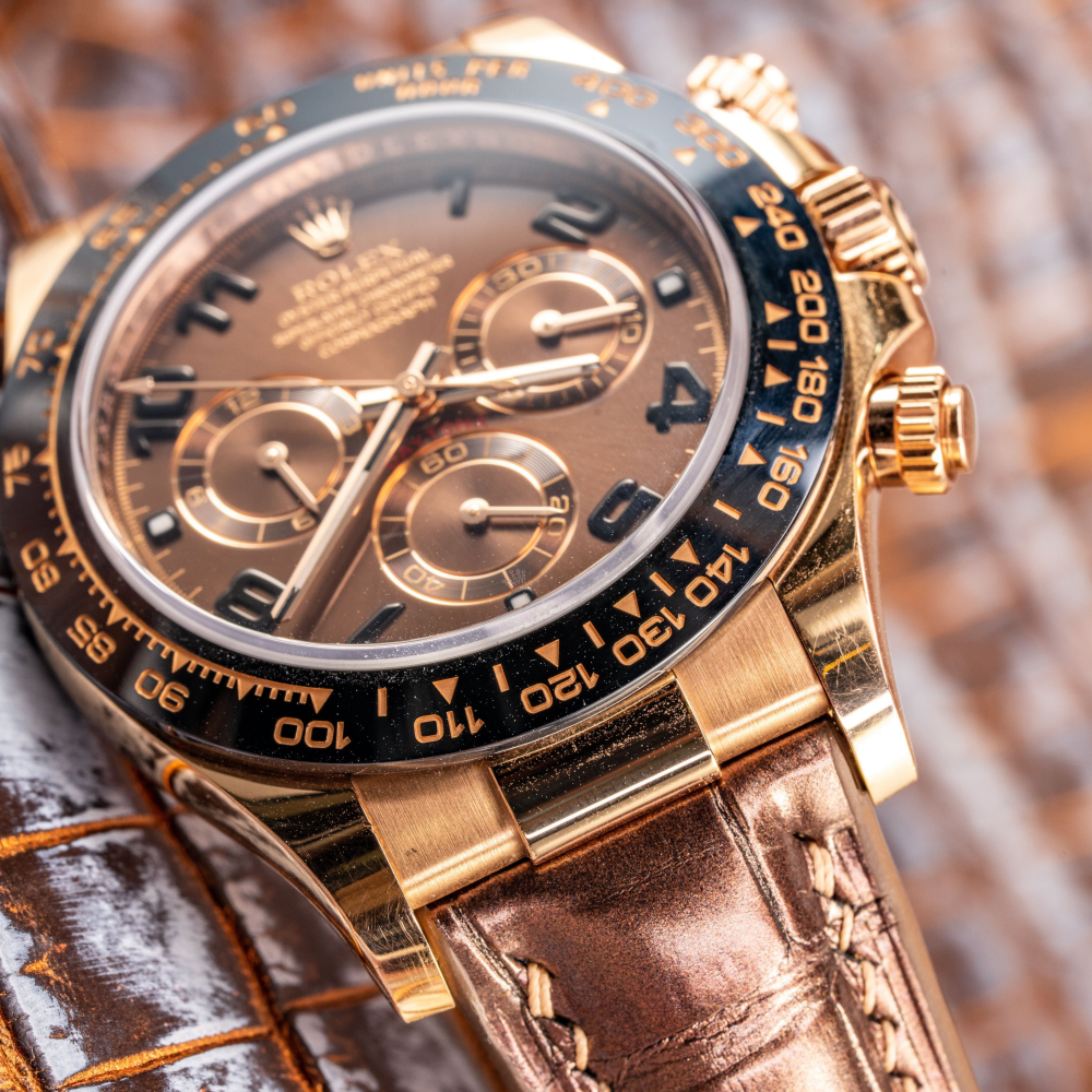 champange-gold-alligator-strap-for-rolex-daytona-lug.png