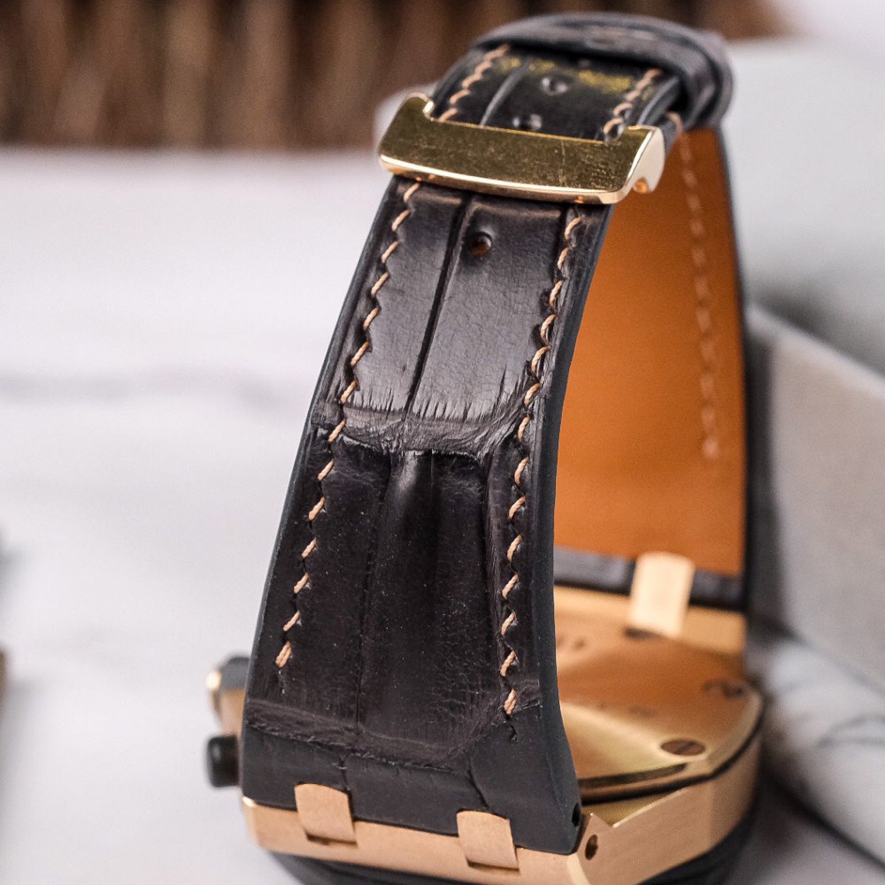charcoal-grey-alligator-leather-strap-for-ap-royal-oak-shore-42mm-buckle.png