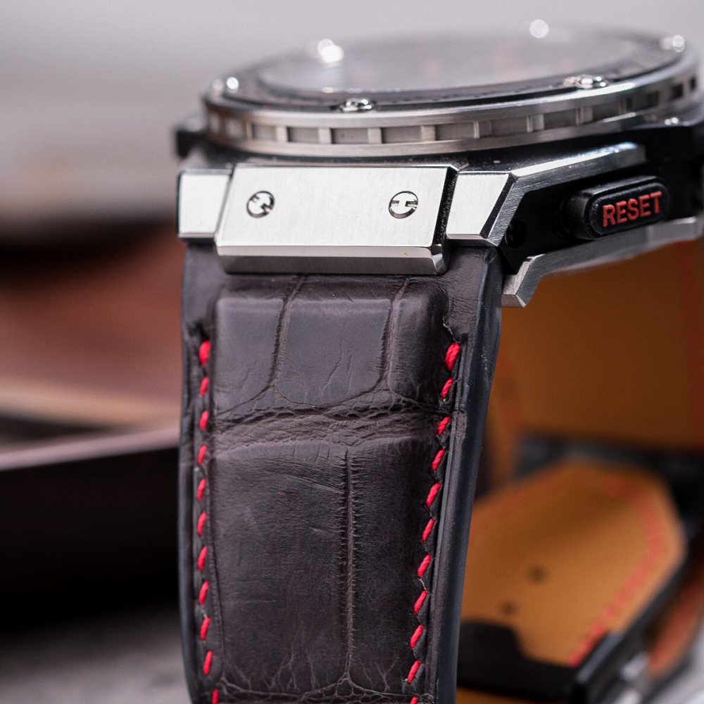 charcoal-grey-alligator-leather-strap-for-hublot-king-power-f1-lug.png