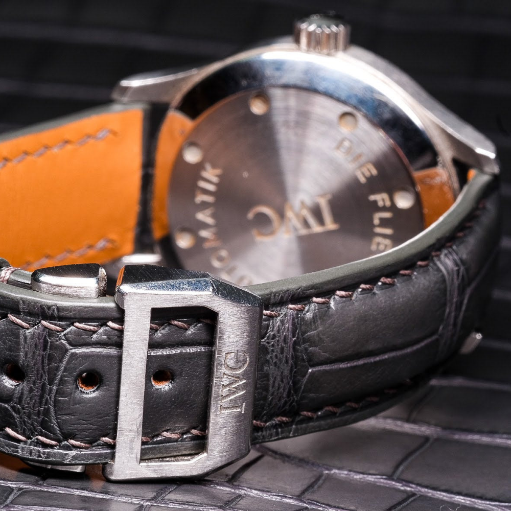 charcoal-grey-alligator-leather-strap-for-iwc-pilot-s-watch-mark-xvii-backside.png