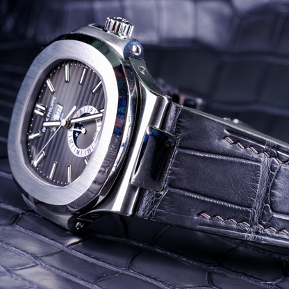 charcoal-grey-alligator-leather-watch-strap-for-Patek-Philippe-Nautilus-5980r-lug.png