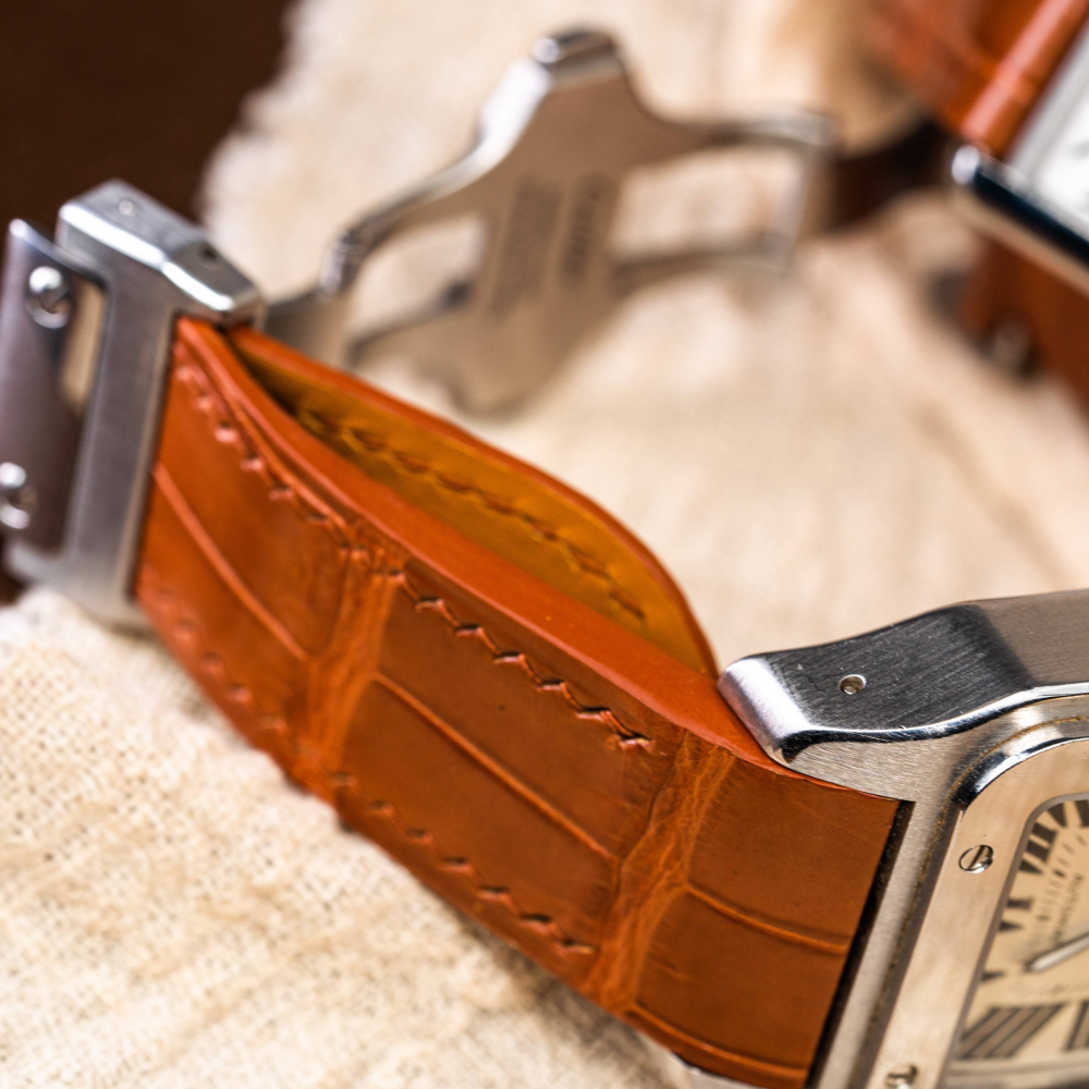 chestnut-brown-alligator-leather-srap-cartier-santos-100-buckle.png