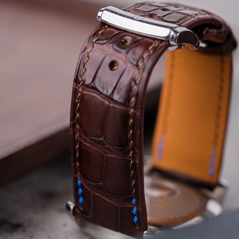 chocolate-brown-alligator-leather-strap-for-baume-mercier-classima-lining.png